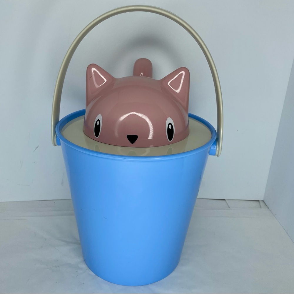 Stefano Giavannoni United Pets Pink Cat Blue Storage Container With Lid & Scoop